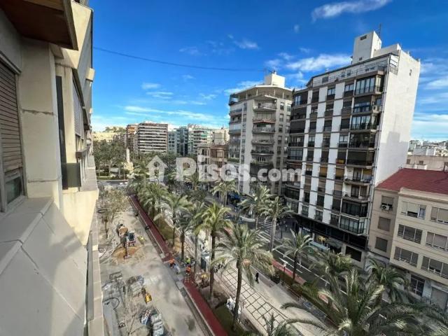 Piso en alquiler en Avenida de Federico Soto