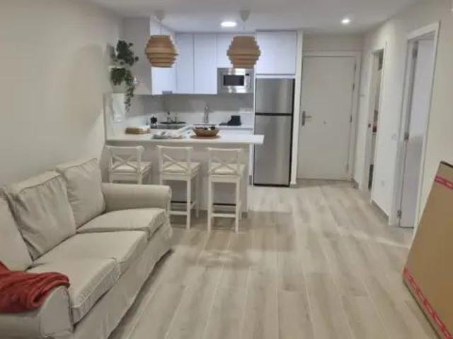 Piso en alquiler en Avenida de Fernando Salazar González