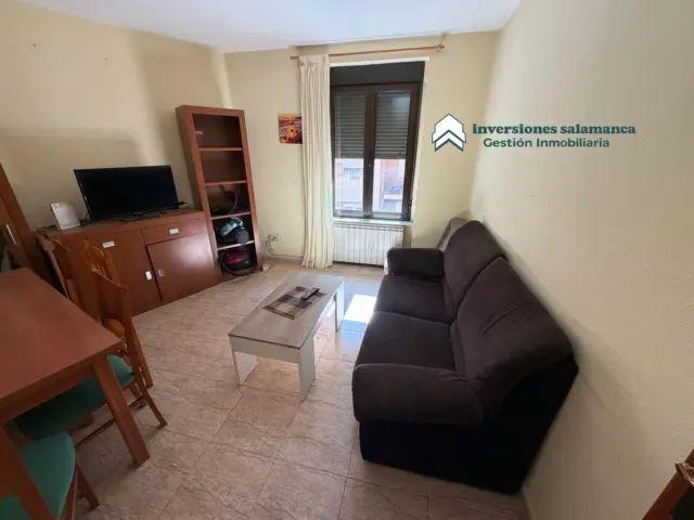 Piso en alquiler en Avenida de Italia