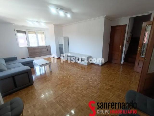 Piso en alquiler en Avenida de los Castros, cerca de Colonia de Santiago 'El Mayor'