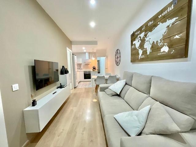 Piso en alquiler en avenida De la República Argentina, Barcelona, de 70 m² 3 habitaciones por 1.500