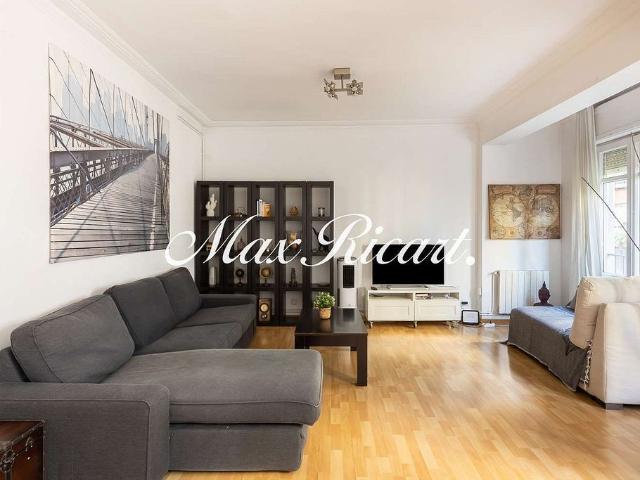 Piso en alquiler en avenida De la República Argentina, Barcelona, de 91 m² 3 habitaciones por 2.750
