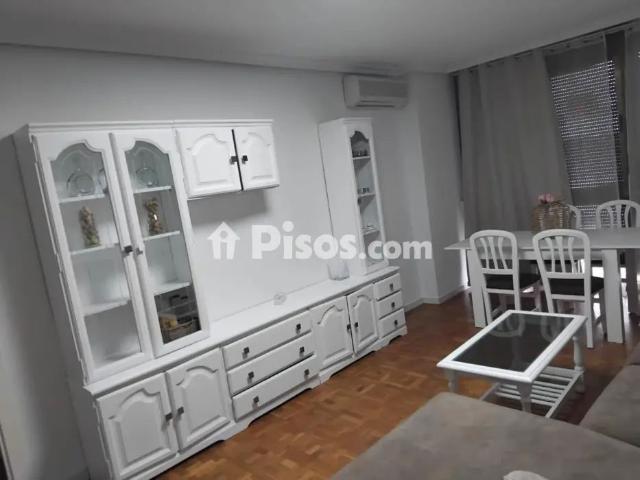 Piso en alquiler en Avenida de la Vera