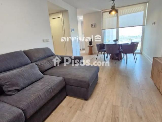 Piso en alquiler en Avenida de las Cortes Valencianas
