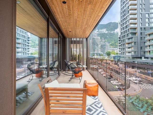 Piso en alquiler en avenida De Les Nacions Unides, Les Escaldes, de 123 m² 3 habitaciones por 5.500