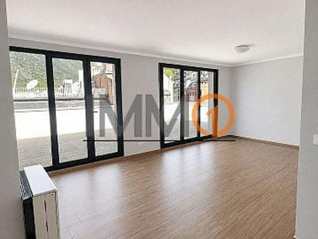 Piso en alquiler en avenida De Les Escoles, Les Escaldes, de 165 m² 4 habitaciones por 4.000