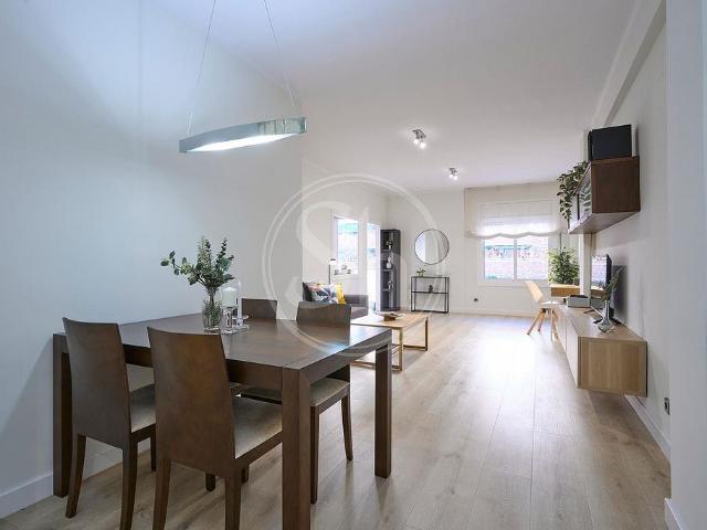 Piso en alquiler en avenida De Madrid, Barcelona, de 80 m² 2 habitaciones por 1.895