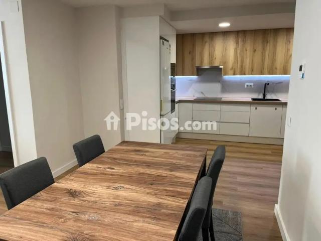 Piso en alquiler en Avenida de Maisonnave