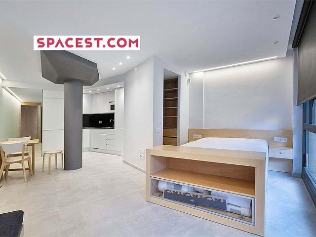 Piso en alquiler en avenida De Mistral, Barcelona, de 40 m² 1 habitación por 1.200