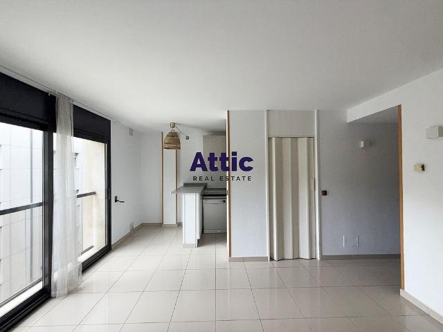 Piso en alquiler en avenida De Santa Coloma, Santa Coloma, de 39 m² 1 habitación por 1.100