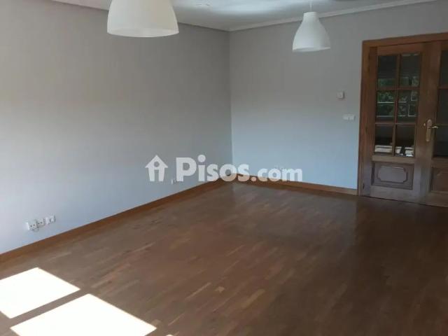 Piso en alquiler en Avenida de Santiago Amón