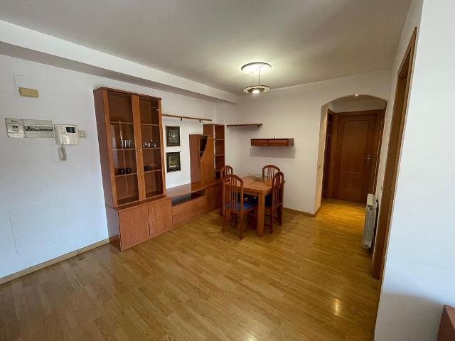 Piso en alquiler en avenida De Pinyana, Lleida, de 50 m² 2 habitaciones por 550