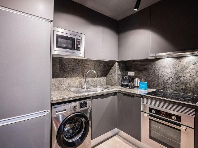 Piso en alquiler en avenida De Roma, Barcelona, de 55 m² 1 habitación por 4.444