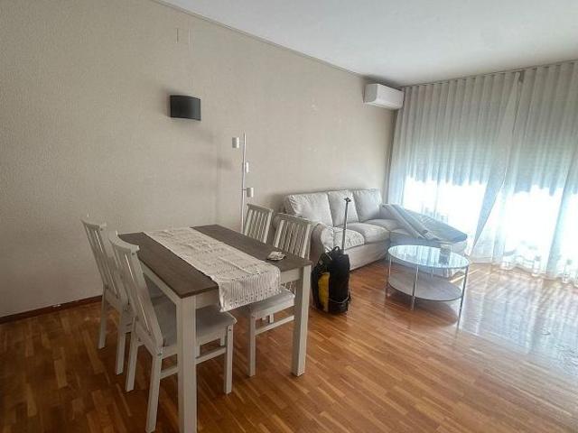 Piso en alquiler en avenida De Roma, Barcelona, de 62 m² 1 habitación por 1.155