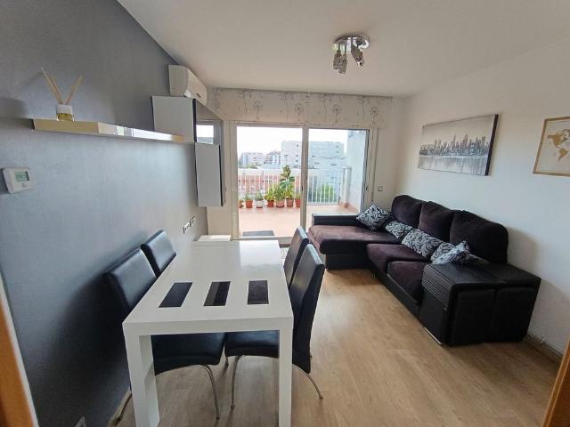 Piso en alquiler en avenida De Rio de Janeiro, Barcelona, de 69 m² 2 habitaciones por 1.700