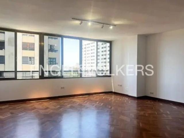 Piso en alquiler en Avenida de Vicente Blasco Ibáñez, cerca de Plaza de la Legión Española