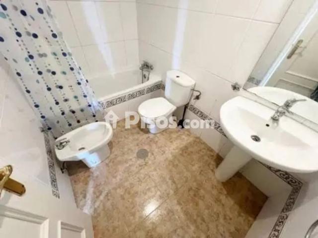 Piso en alquiler en Avenida del Mediterráneo, cerca de Calle Mónaco