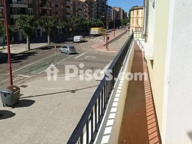 Piso en alquiler en Avenida del Barón de Warsage