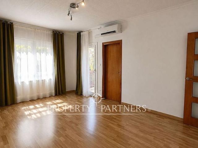 Piso en alquiler en avenida Del Paral·Lel, Barcelona, de 72 m² 2 habitaciones por 1.850
