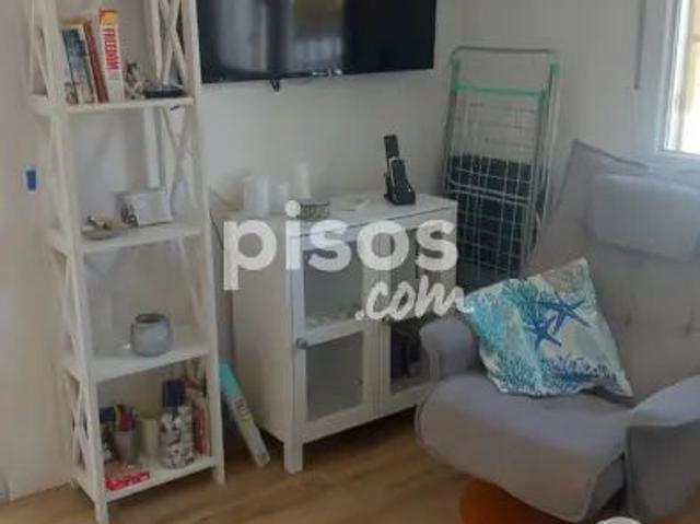 Piso en alquiler en Avenida Entremares