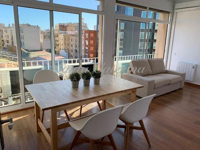 Piso en alquiler en avenida Francesc Cambo, Barcelona, de 77 m² 3 habitaciones por 2.200