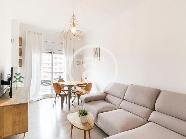 Piso en alquiler en avenida Meridiana, Barcelona, de 63 m² 1 habitación por 1.350