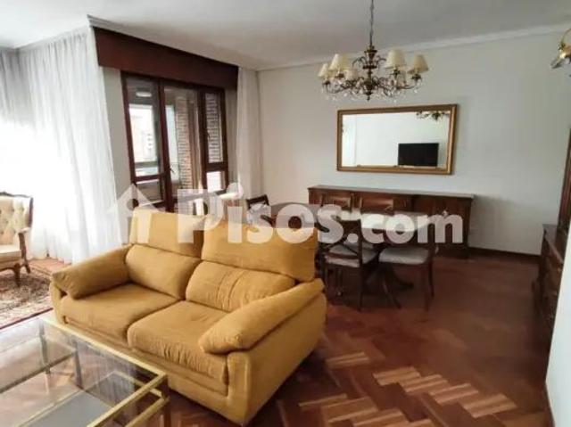 Piso en alquiler en Avenida Sancho ´El Fuerte´