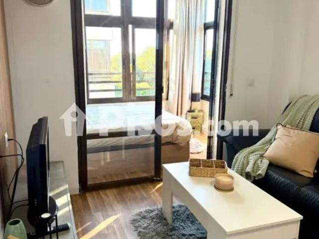 Piso en alquiler en Avenida Robleda, 4, cerca de Calle Mozart