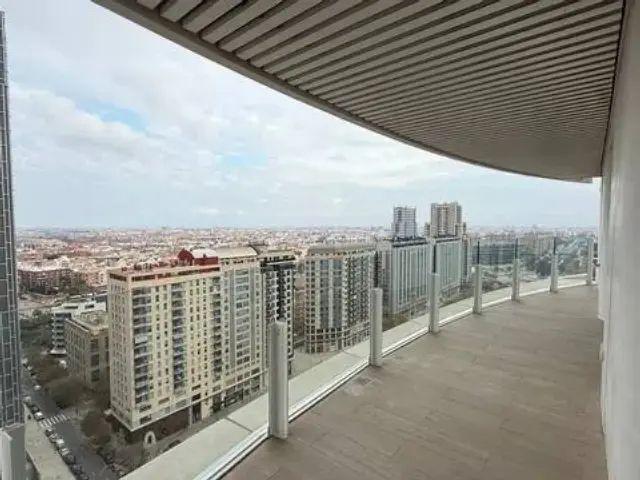 Piso en alquiler en Avinguda Corts Valencianes