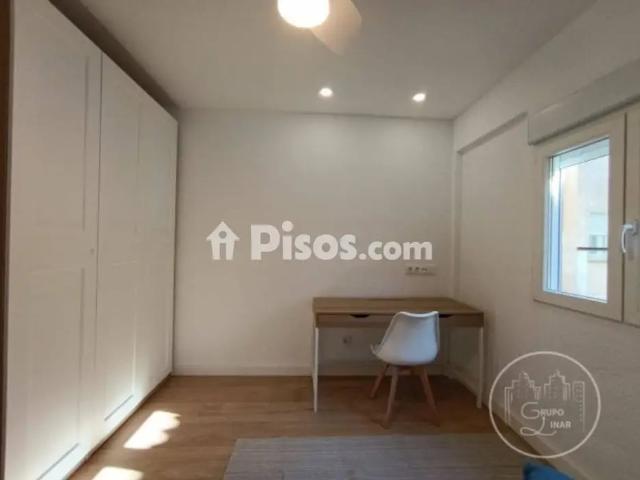 Piso en alquiler en Ávila Capital