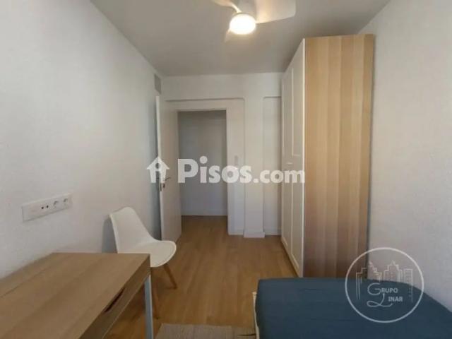 Piso en alquiler en Ávila Capital