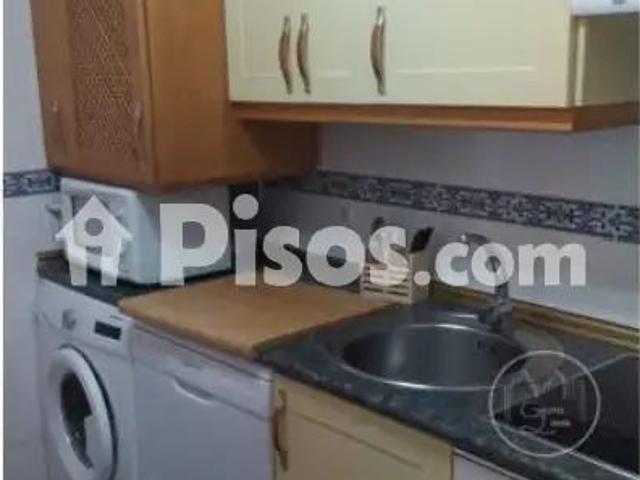 Piso en alquiler en Ávila Capital
