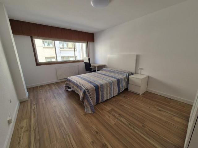 Piso en alquiler en A Coruña, A Coruña Capital Ronda de Outeiro Peruleiro