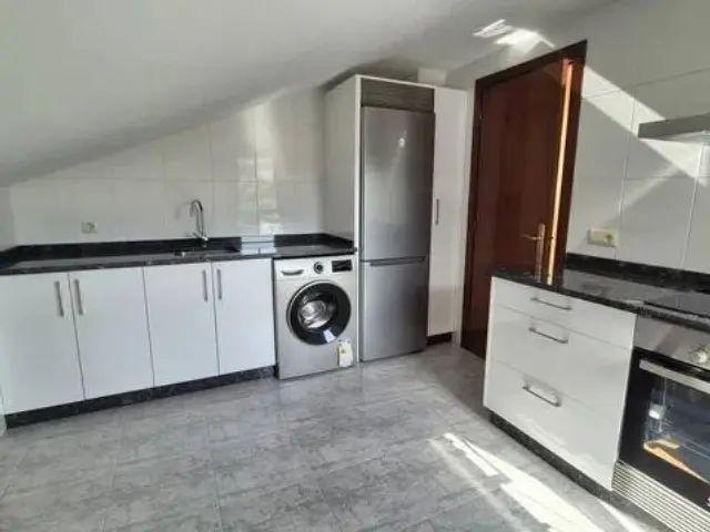 Piso en alquiler en A Carballeira