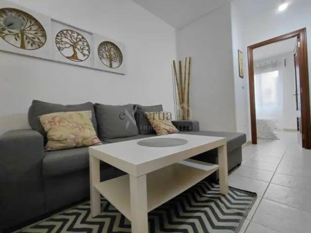 Piso en alquiler en Abanqueiro