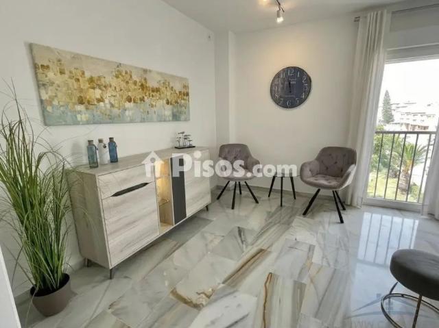 Piso en alquiler en Aguadulce Centro