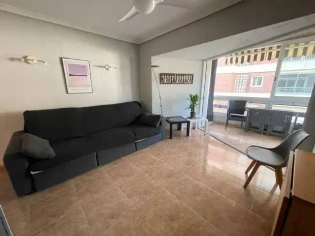 Piso en Alquiler en Alicante Alacant