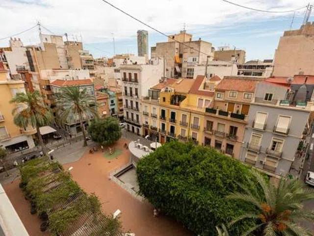 Piso en Alquiler en Alicante Alacant