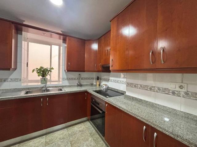 Piso en Alquiler en Alicante Alacant