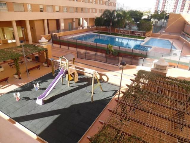 Piso en alquiler en Alicante, Pau I