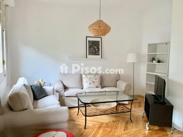 Piso en alquiler en Almagro