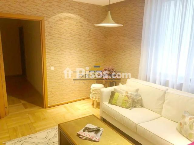 Piso en alquiler en Almagro