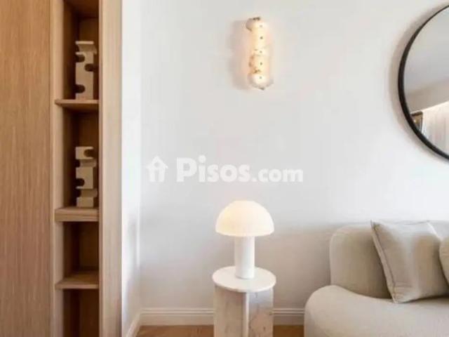 Piso en alquiler en Almagro