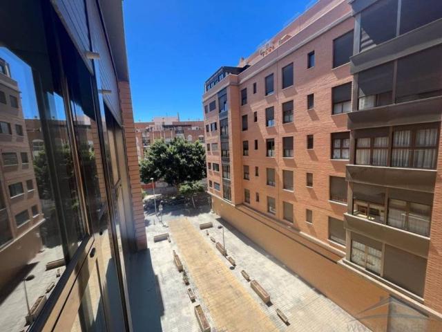 Piso en Alquiler en Almería