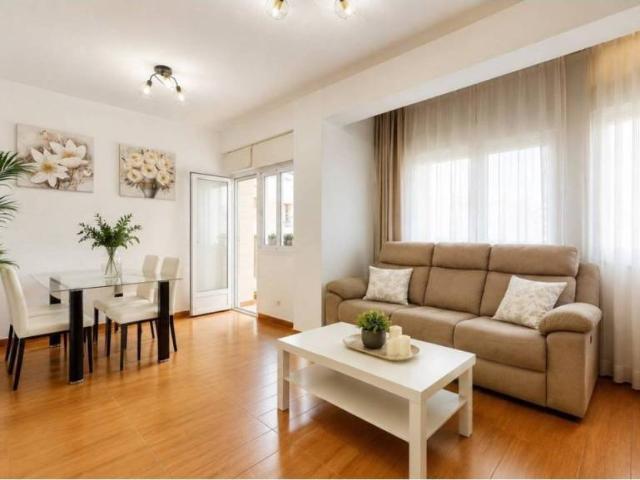 Piso en Alquiler en Almería