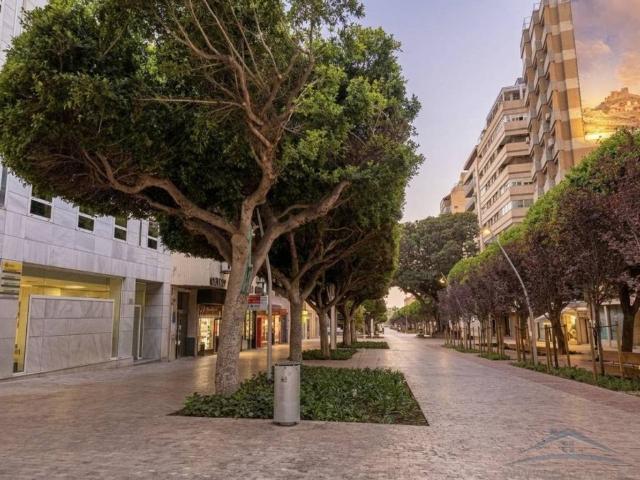 Piso en Alquiler en Almería