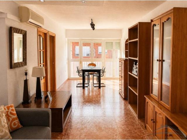 Piso en Alquiler en Almería