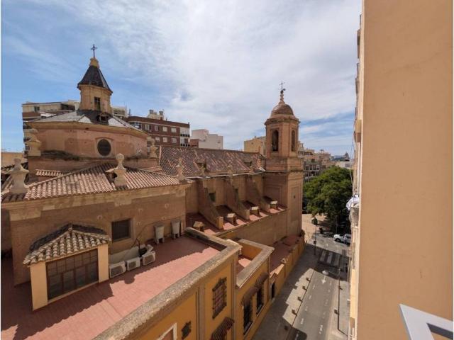 Piso en Alquiler en Almería