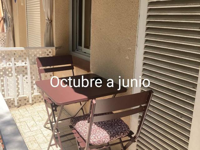 Piso en Alquiler en Ametllers Poble Sec