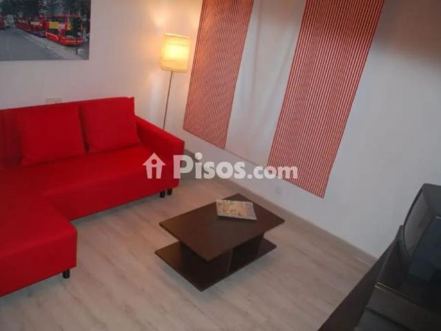 Piso en alquiler en Antiguo